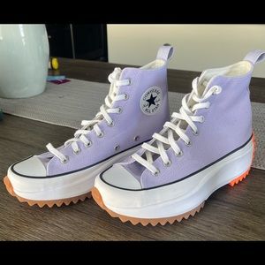 Converse Run Star Hike in Moonstone Violet
